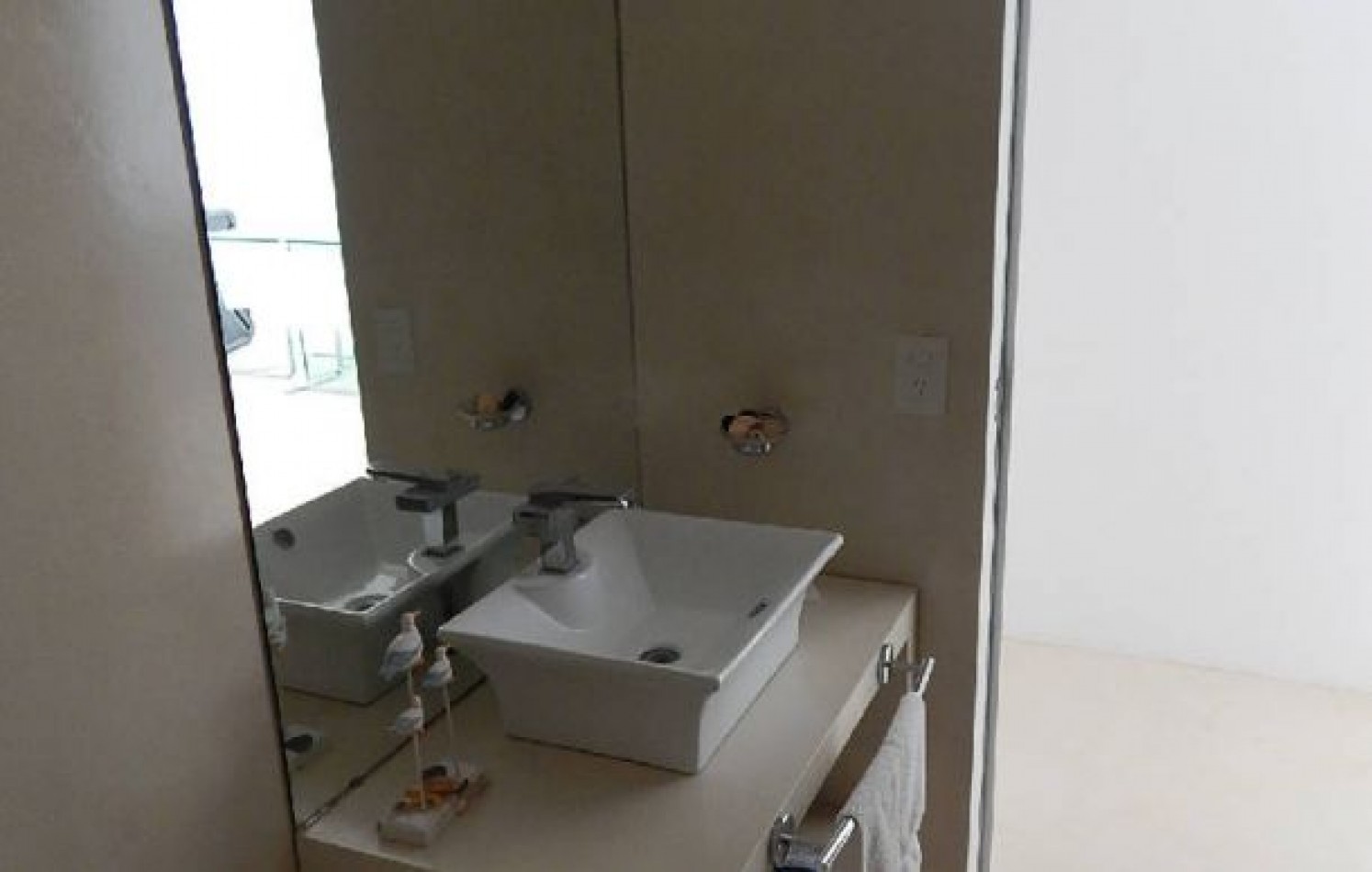 MAGNIFICA CASA MINIMALISTA EN PINAMAR NORTE. CASA EN VENTA