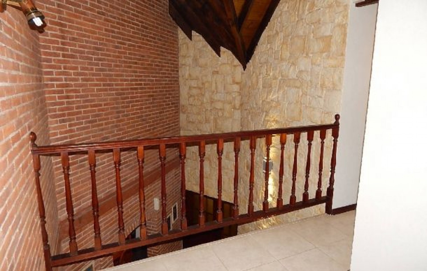 ESTUPENDO CHALET ESTILO CLASICO PINAMARENSE. CHALET EN ALQ X TEMP